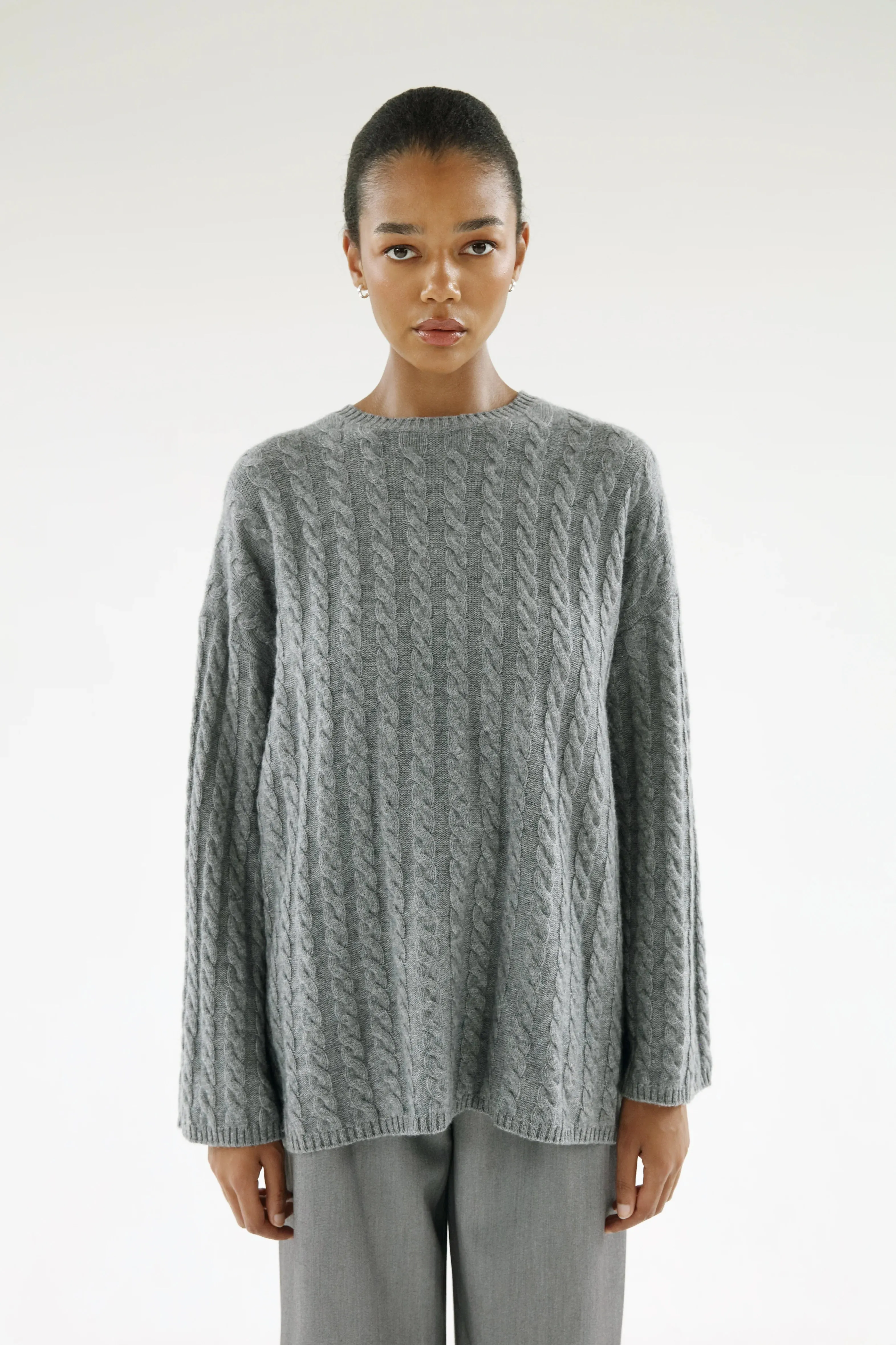 Almada Noa Cable Knit Sweat in Grey