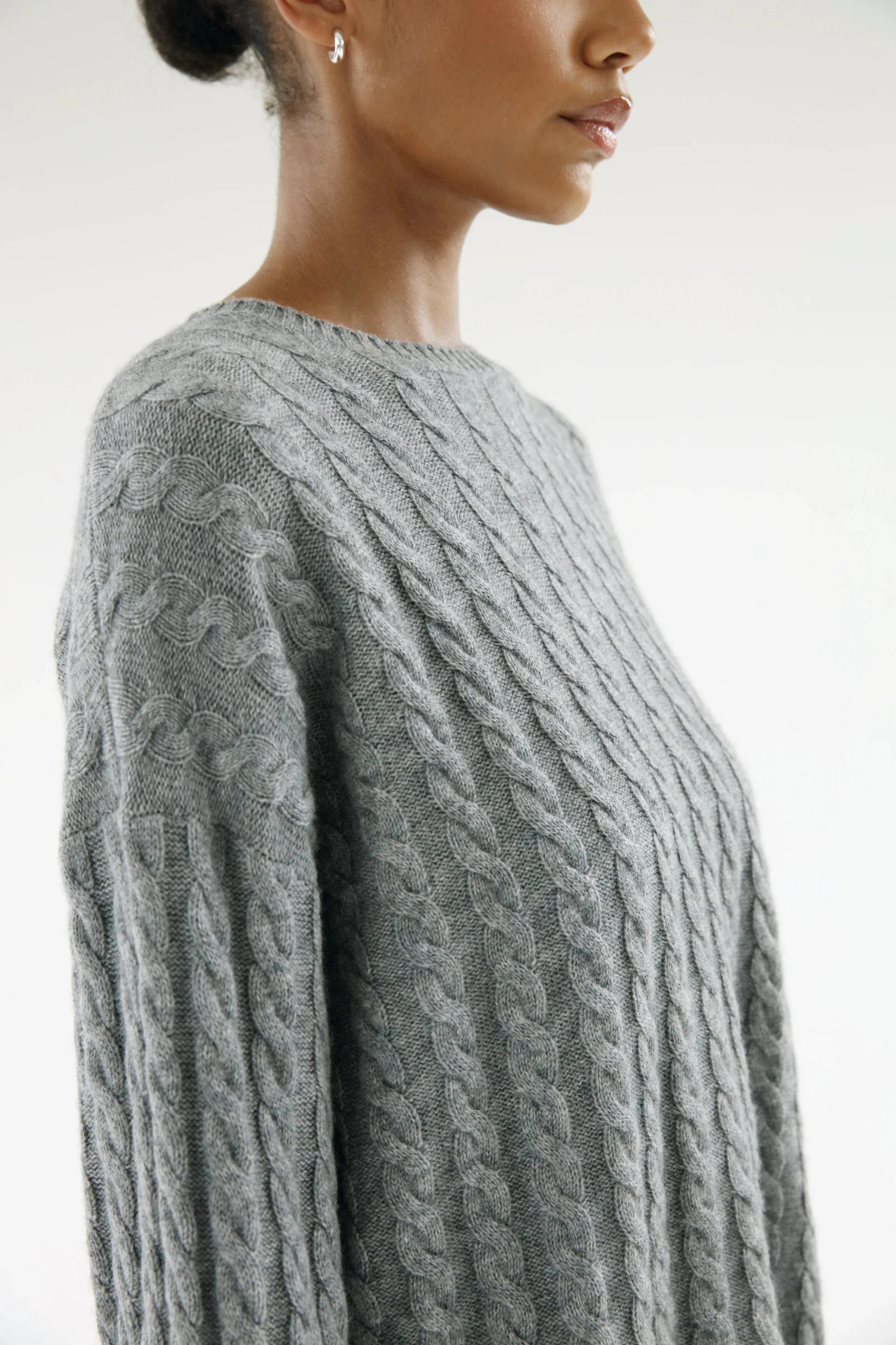 Almada Noa Cable Knit Sweat in Grey