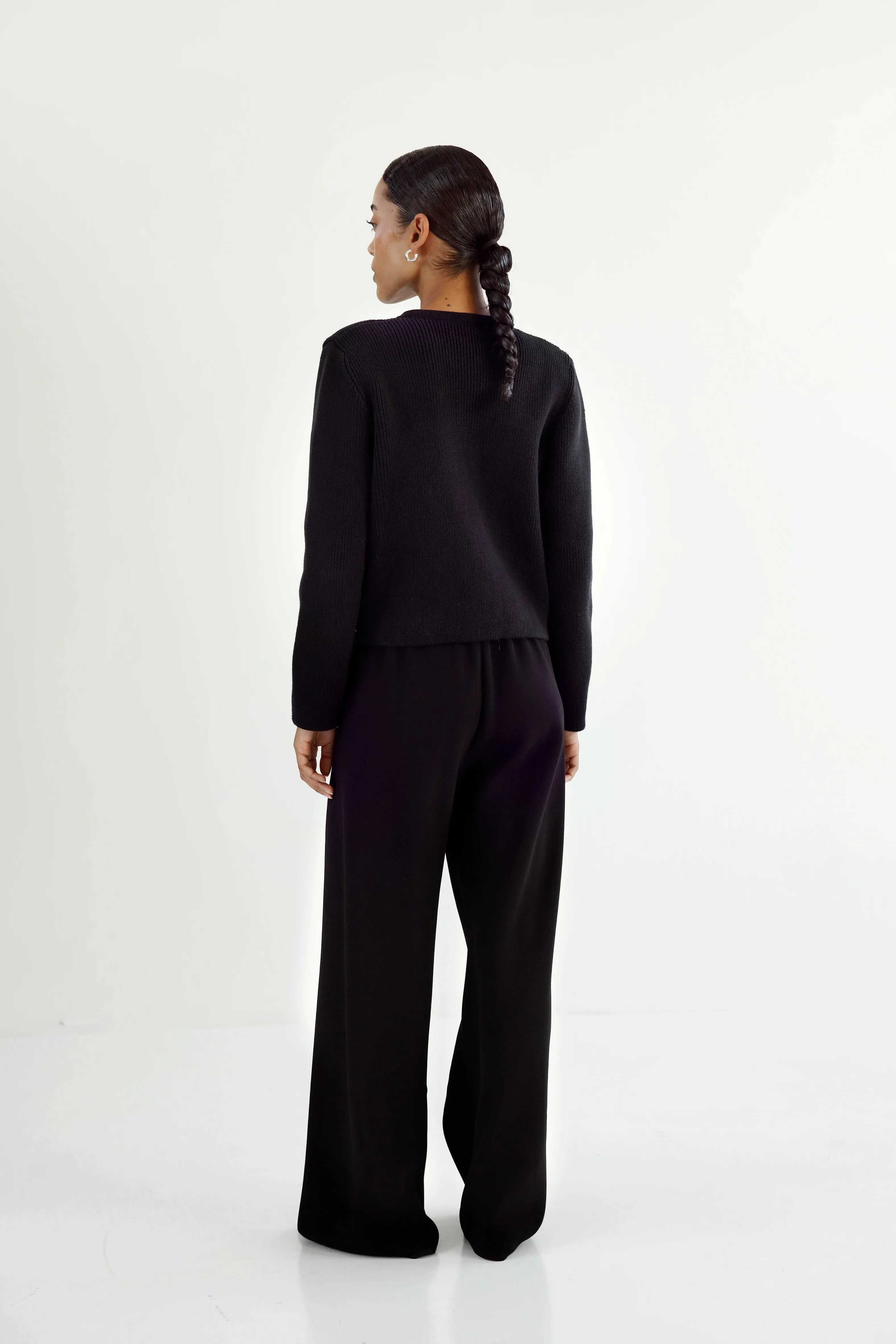 Almada Nova Cardigan in Black