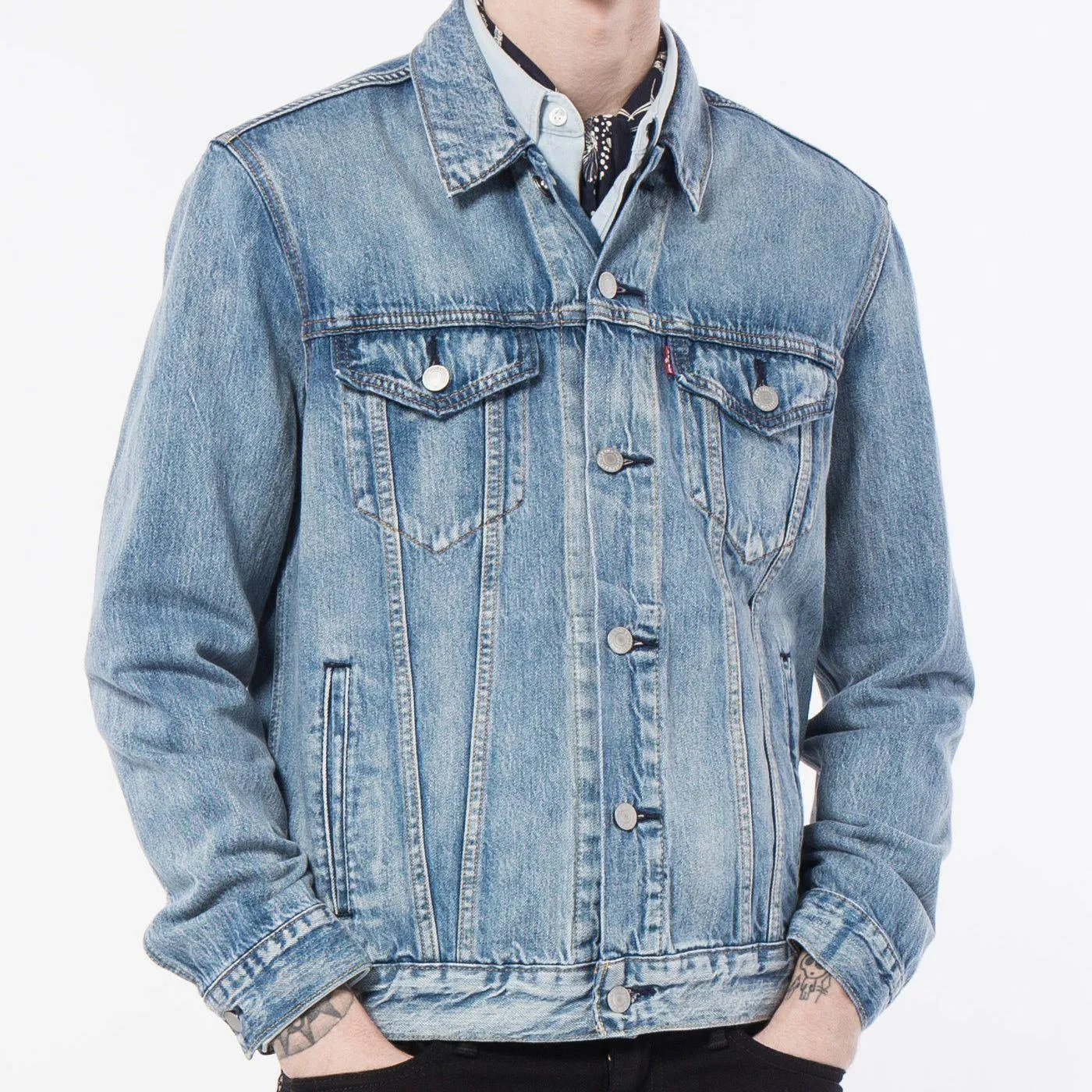 NWT- Levis 'Killerbrew' Trucker Jean Jacket - Size XXL